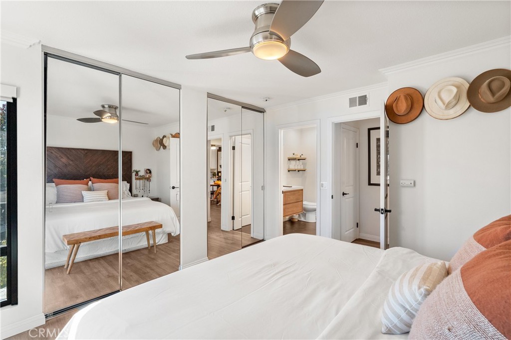 MLS #OC25272140 image #15