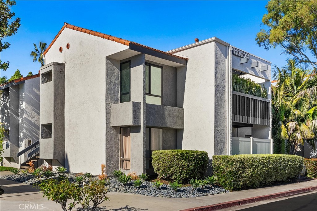 MLS #OC25272140 image #23