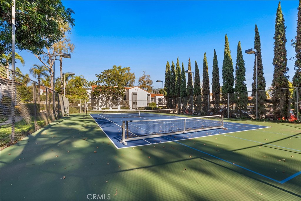 MLS #OC25272140 image #26