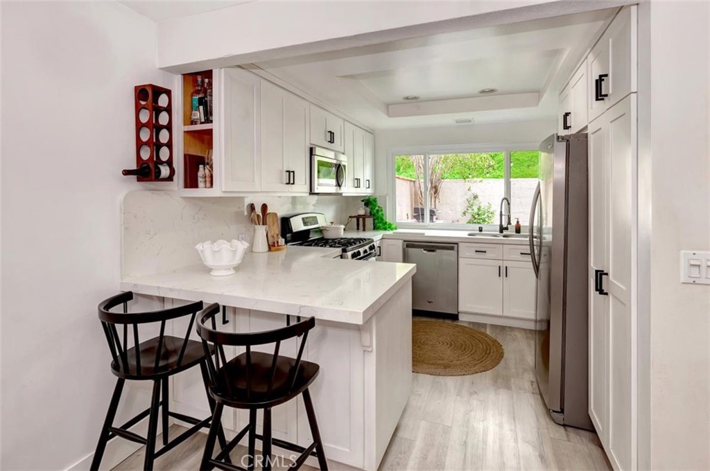 MLS #OC25272160 image #0