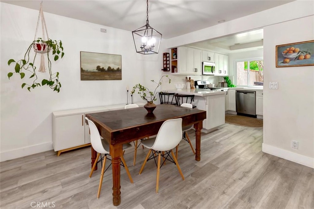 MLS #OC25272160 image #1