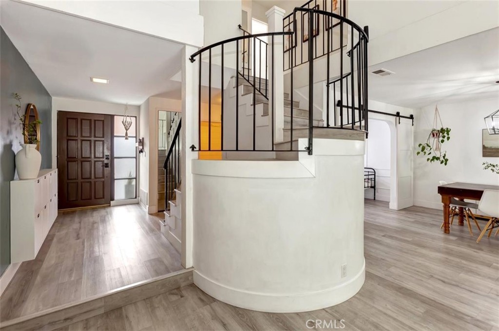 MLS #OC25272160 image #17