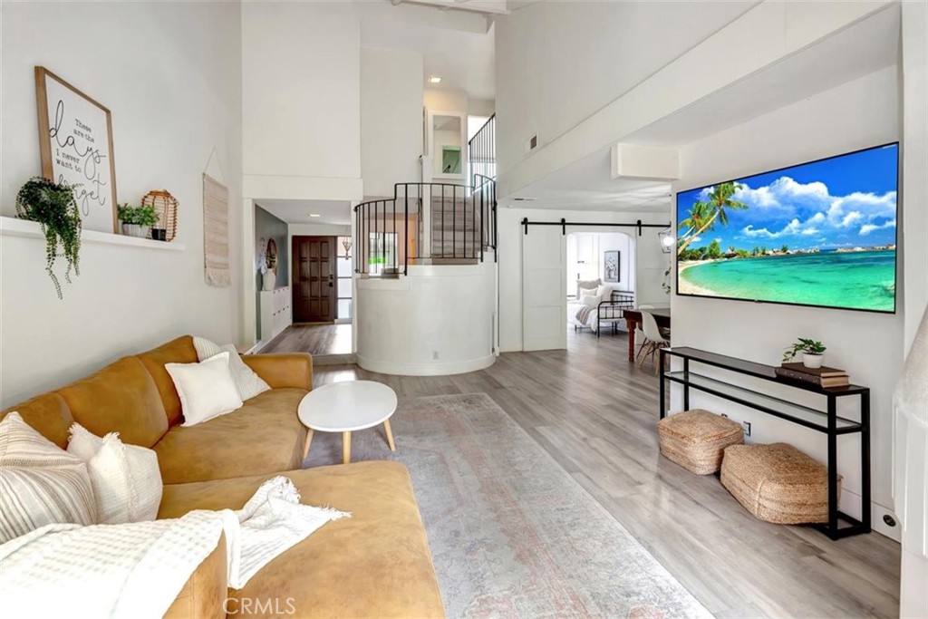 MLS #OC25272160 image #5