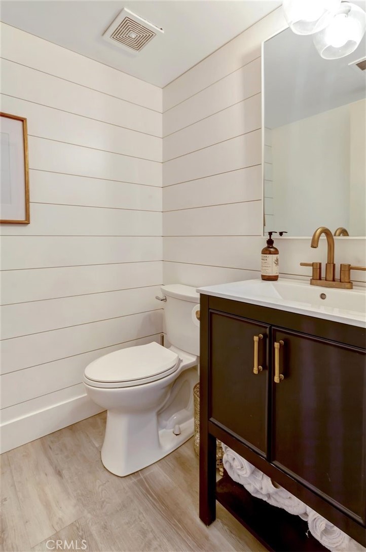 MLS #OC25272160 image #8