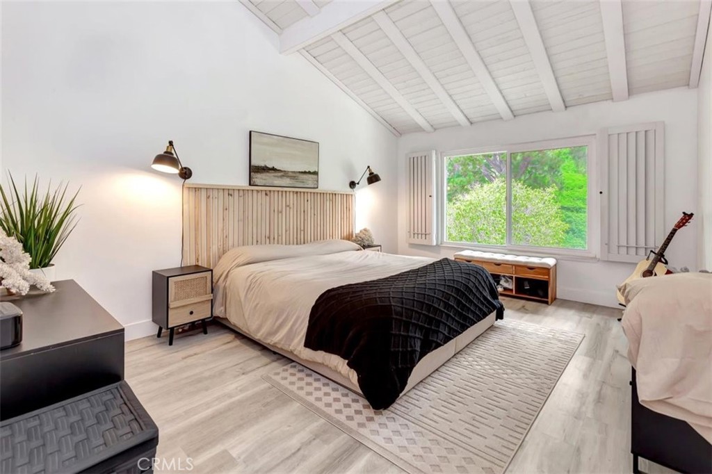 MLS #OC25272160 image #9