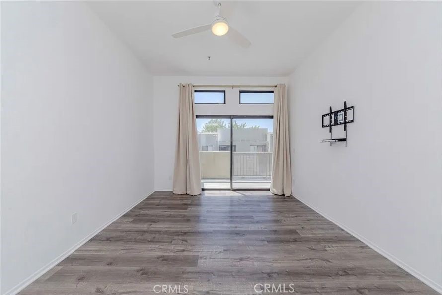 MLS #OC25272166 image #15