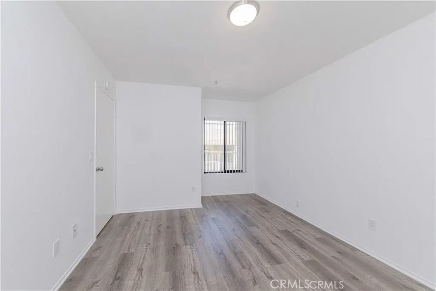 MLS #OC25272166 image #21