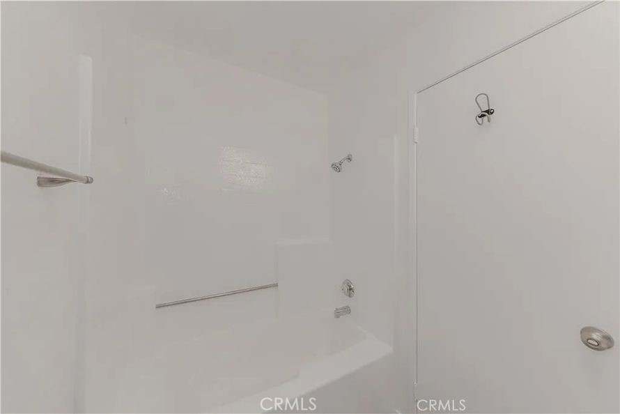 MLS #OC25272166 image #24