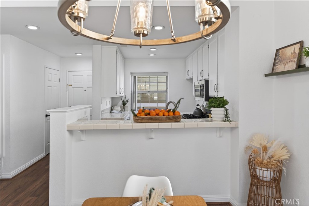 MLS #OC25272176 image #15