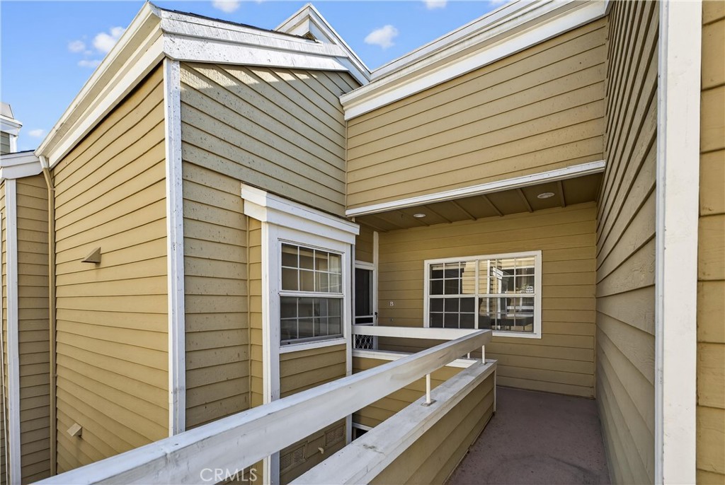 MLS #OC25272176 image #2