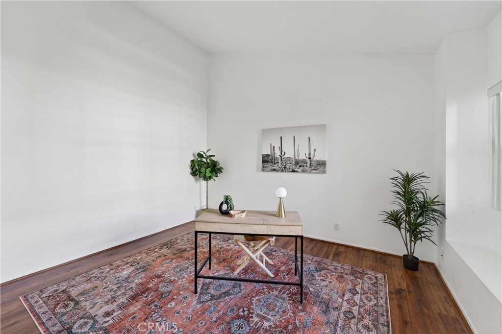 MLS #OC25272176 image #21