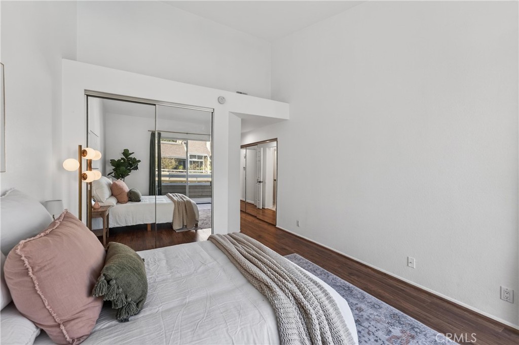 MLS #OC25272176 image #26