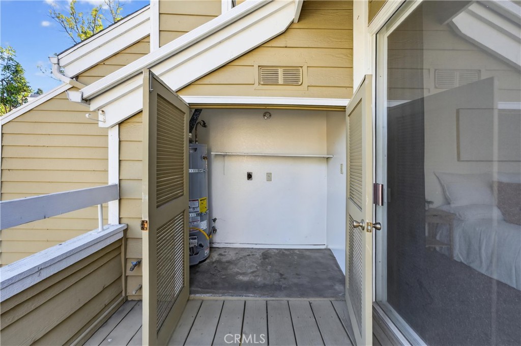 MLS #OC25272176 image #33