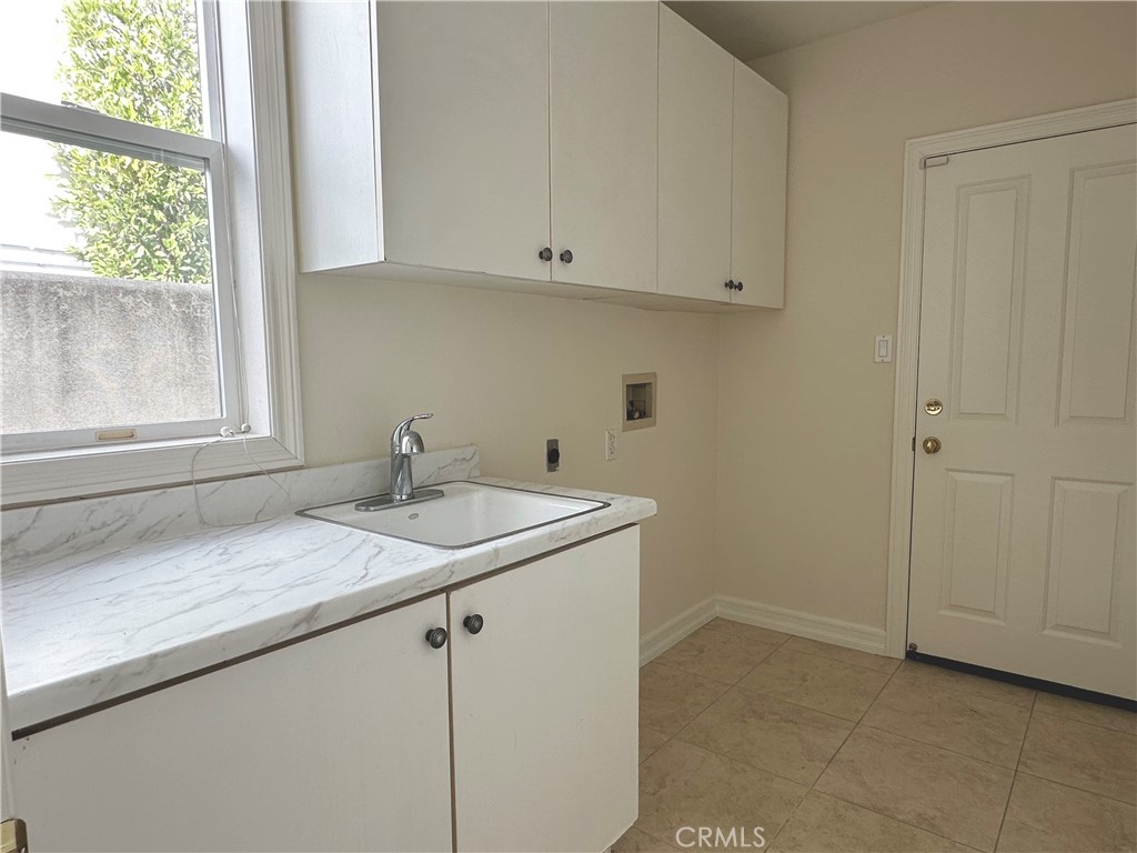 MLS #OC25272198 image #13