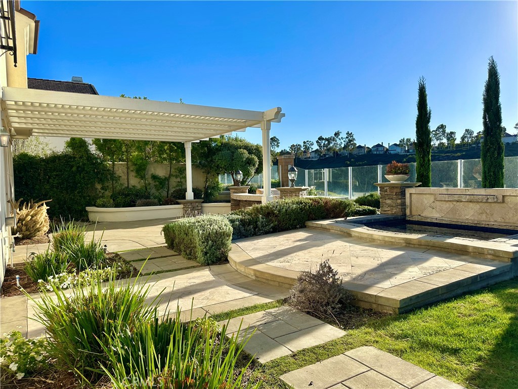 MLS #OC25272198 image #28