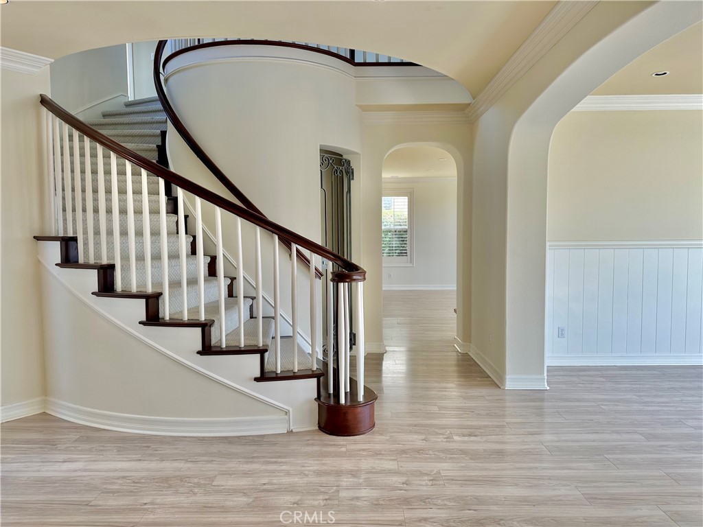 MLS #OC25272198 image #9