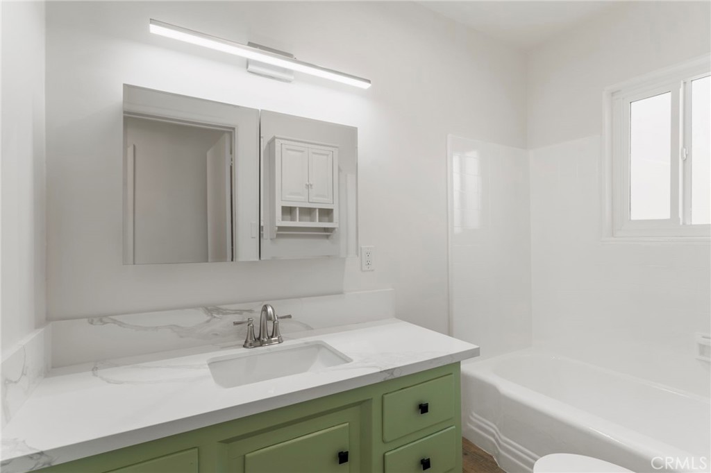 MLS #OC25272199 image #12