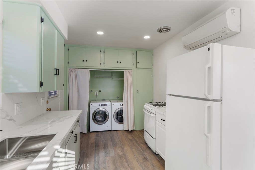 MLS #OC25272199 image #7