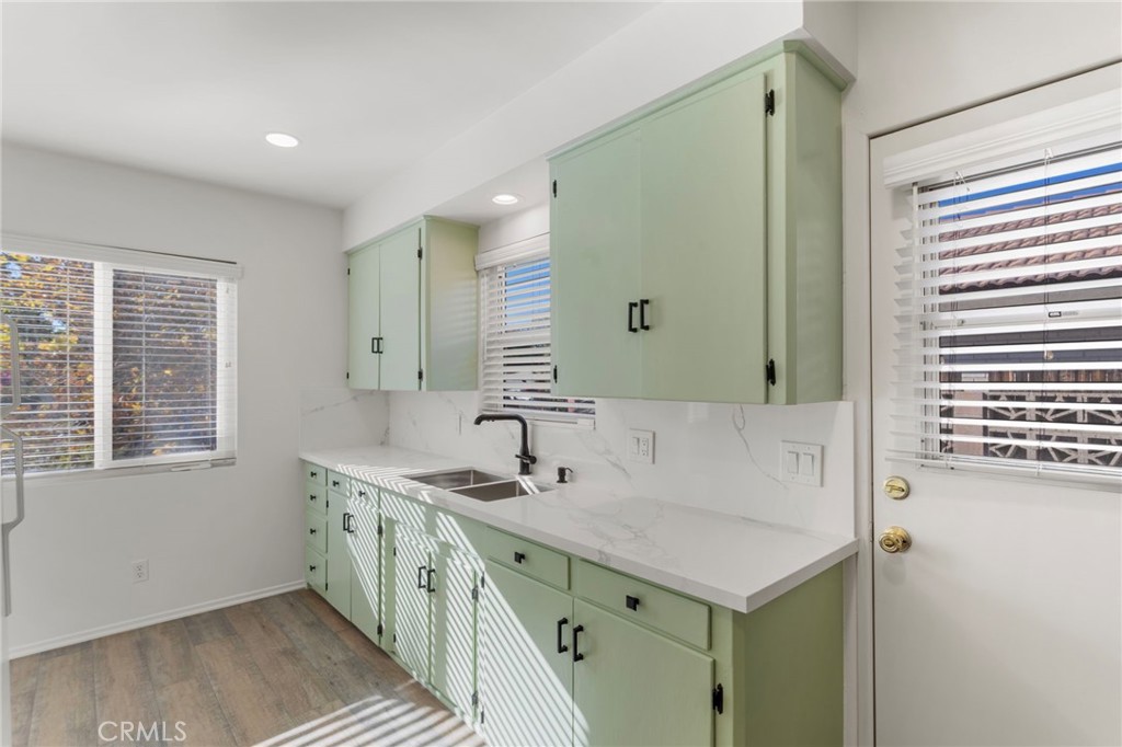 MLS #OC25272199 image #9