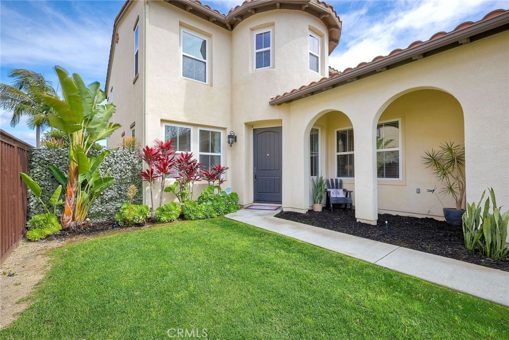 MLS #OC25272200 image #2