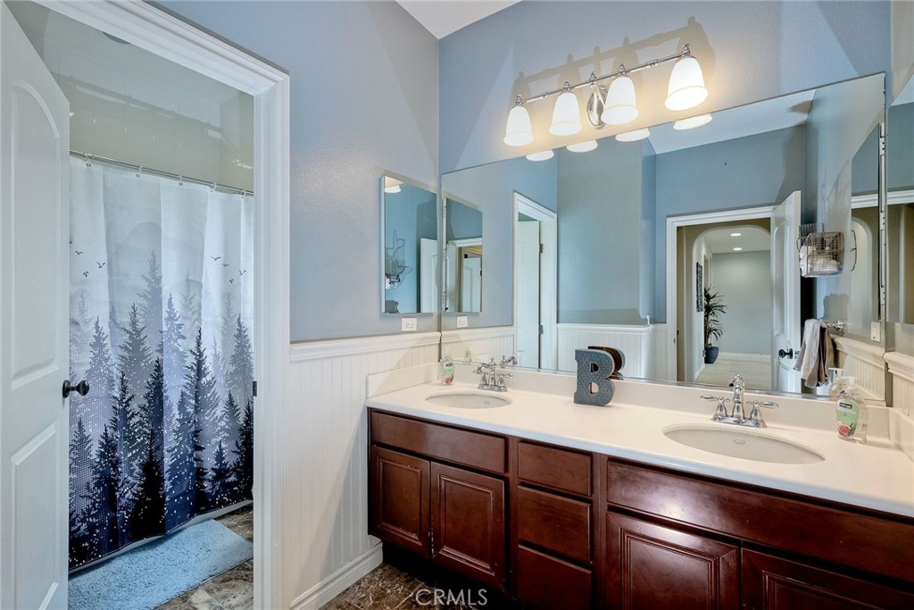 MLS #OC25272200 image #27