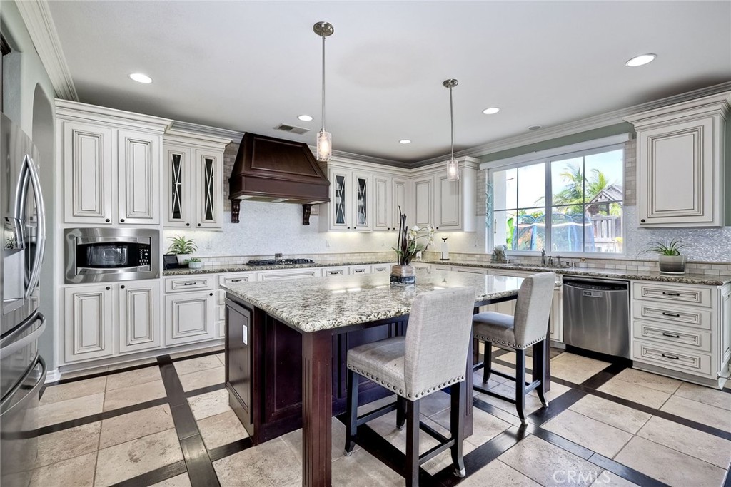 MLS #OC25272200 image #8