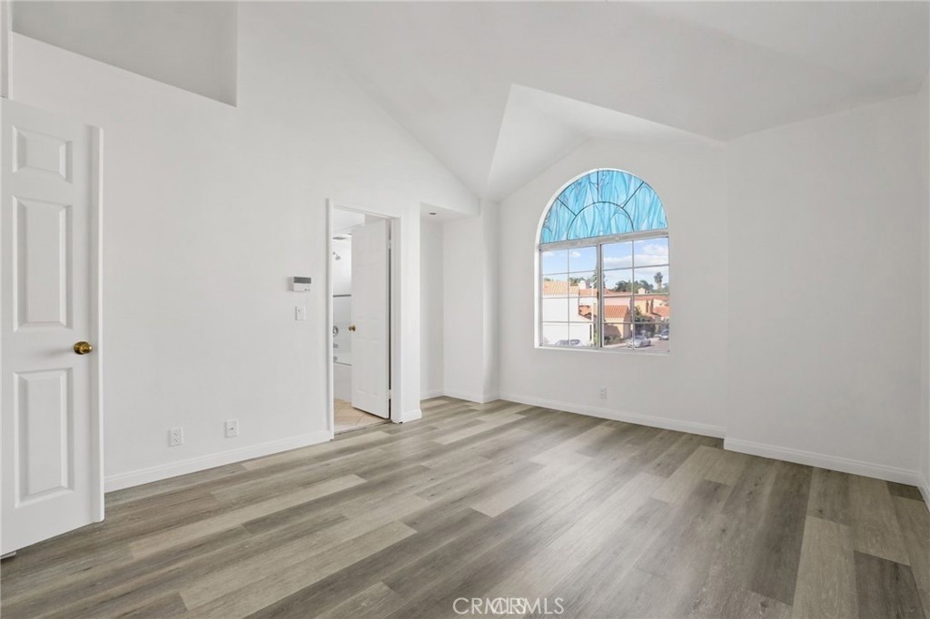 MLS #OC25272221 image #26