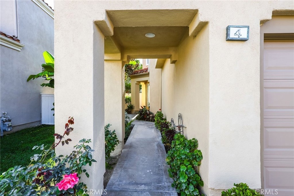 MLS #OC25272221 image #3