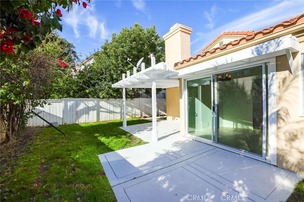 MLS #OC25272221 image #32