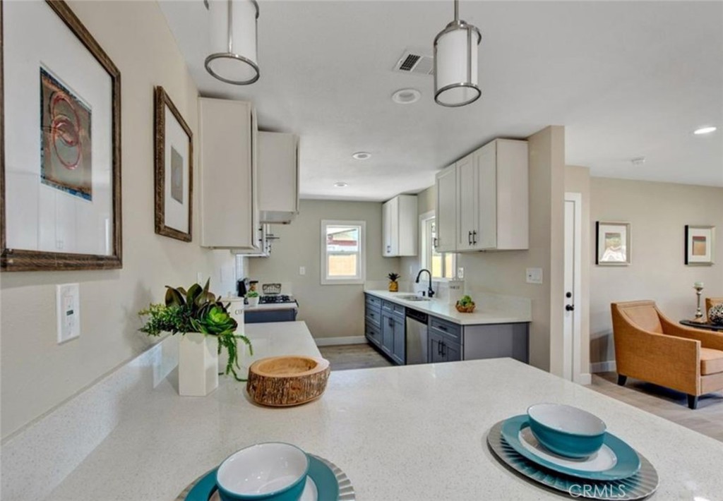 MLS #OC25272232 image #5