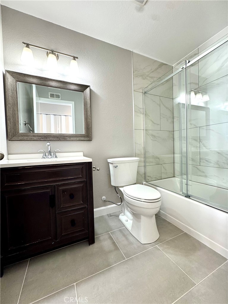 MLS #OC25272261 image #9