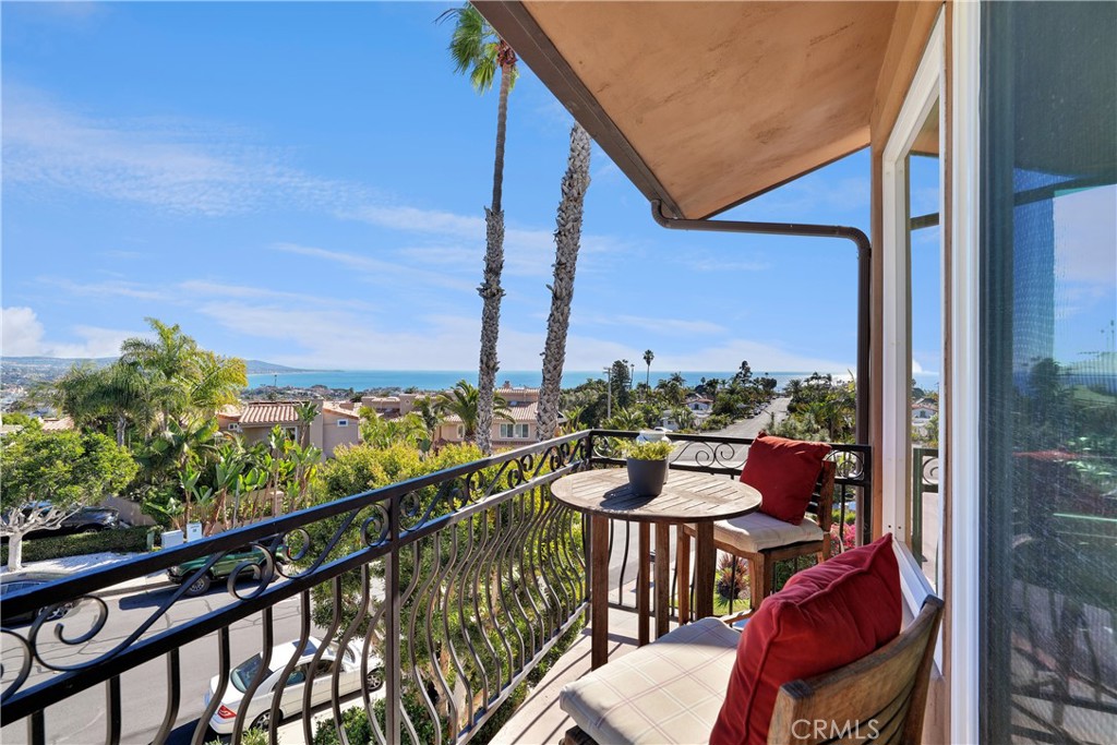 MLS #OC25272276 image #30