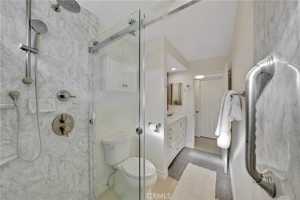 MLS #OC25272285 image #47