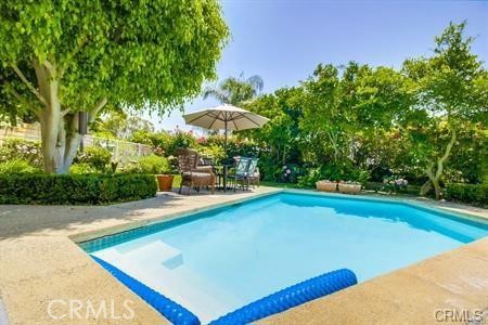 MLS #OC25272287 image #1