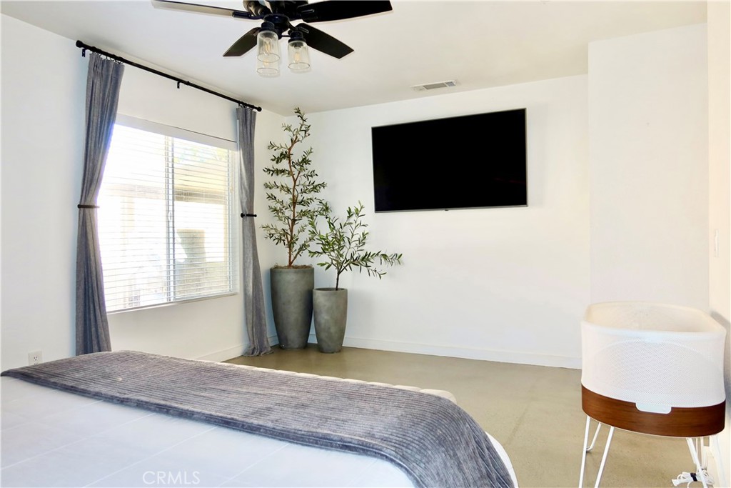 MLS #OC25272307 image #10