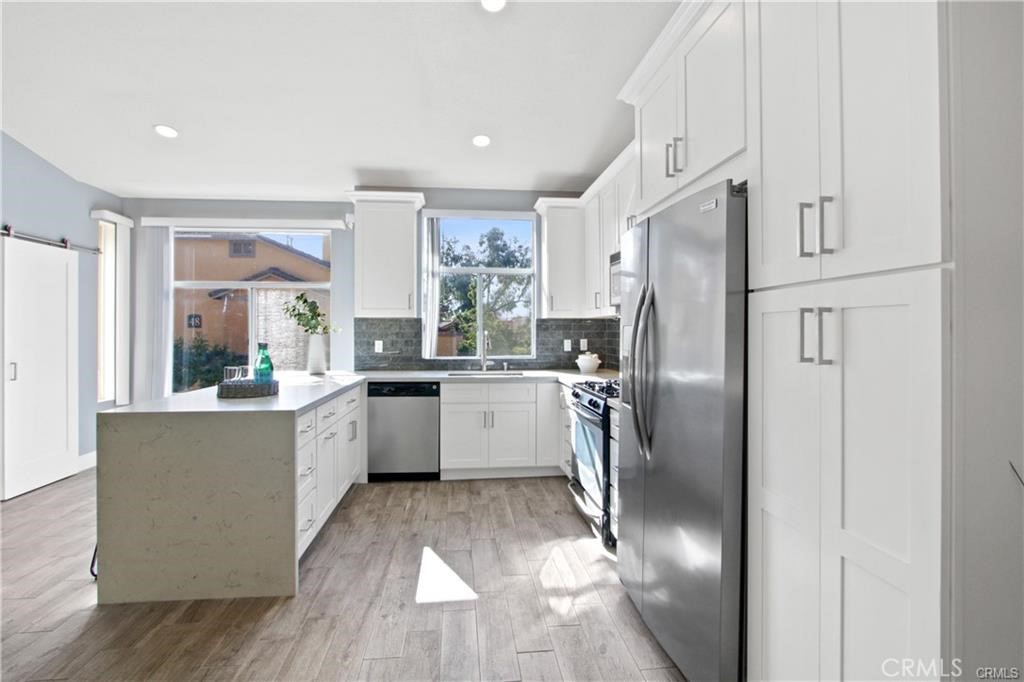 MLS #OC25272326 image #9