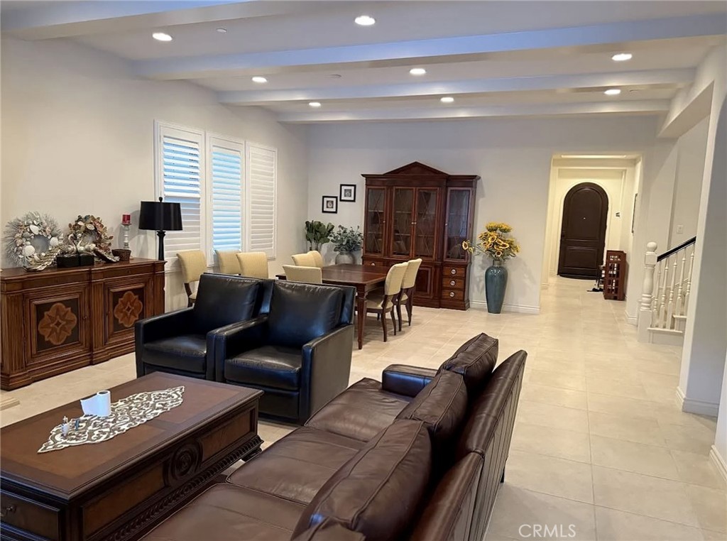 MLS #OC25272329 image #3