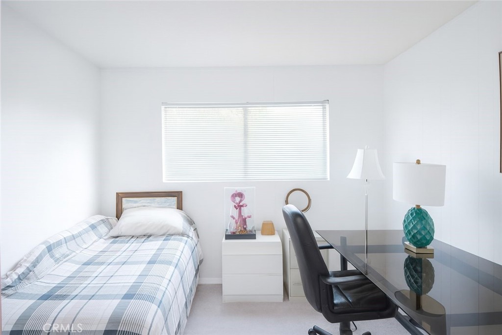 MLS #OC25272334 image #5