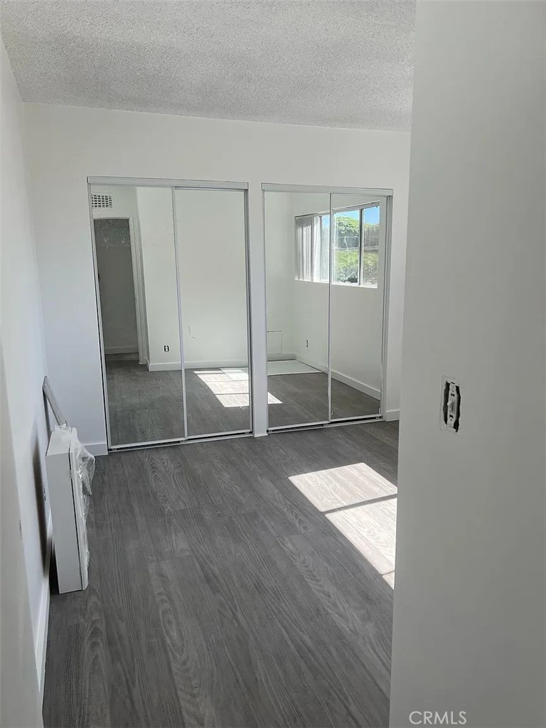 MLS #OC25272345 image #15