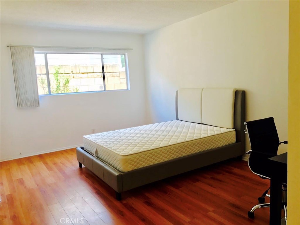 MLS #OC25272345 image #7