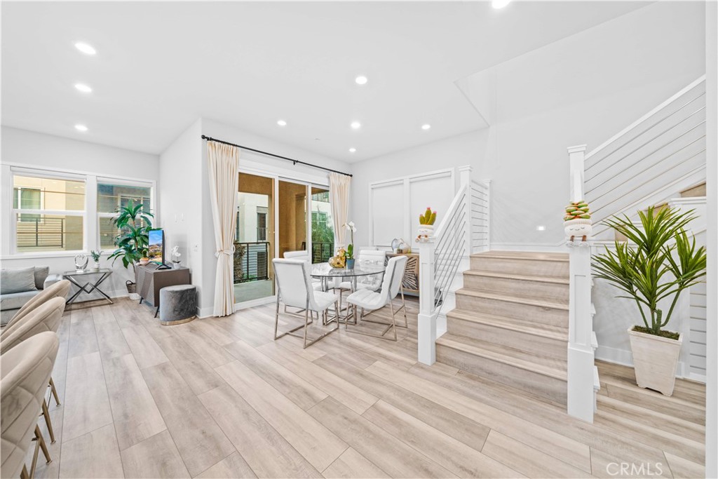 MLS #OC25272346 image #15