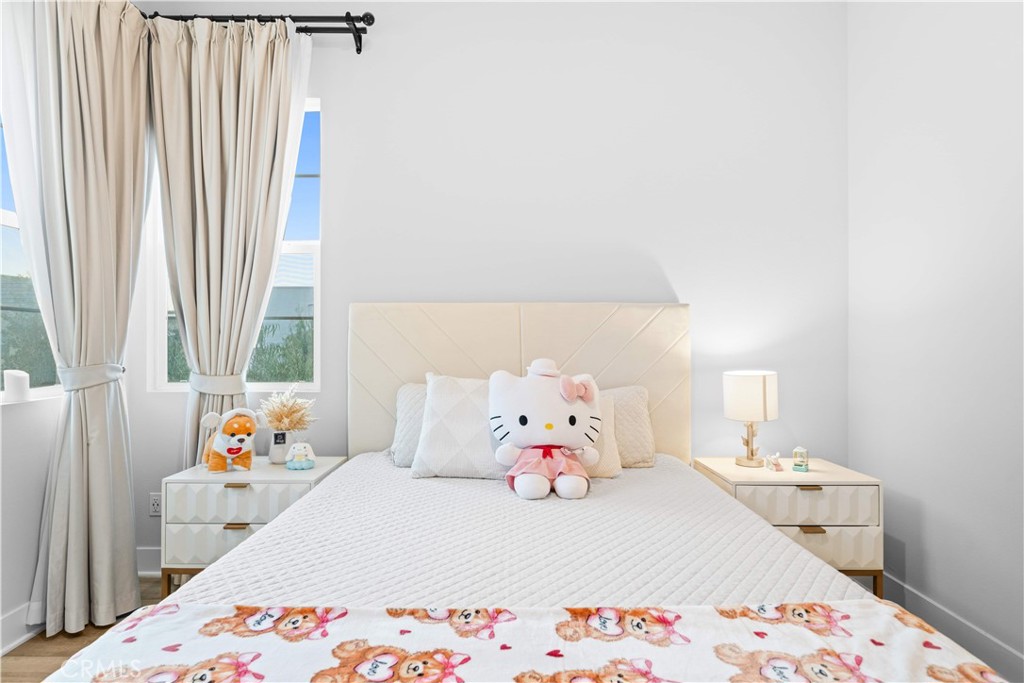 MLS #OC25272346 image #22