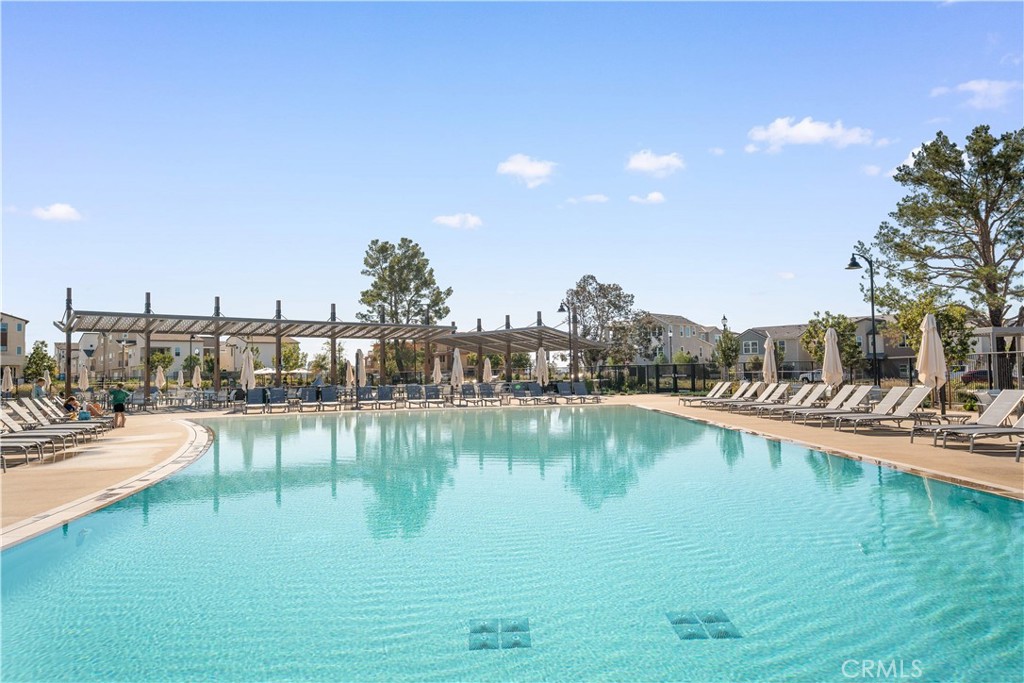 MLS #OC25272346 image #43