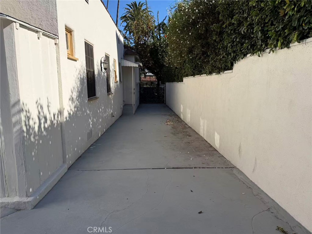 MLS #OC25272351 image #18