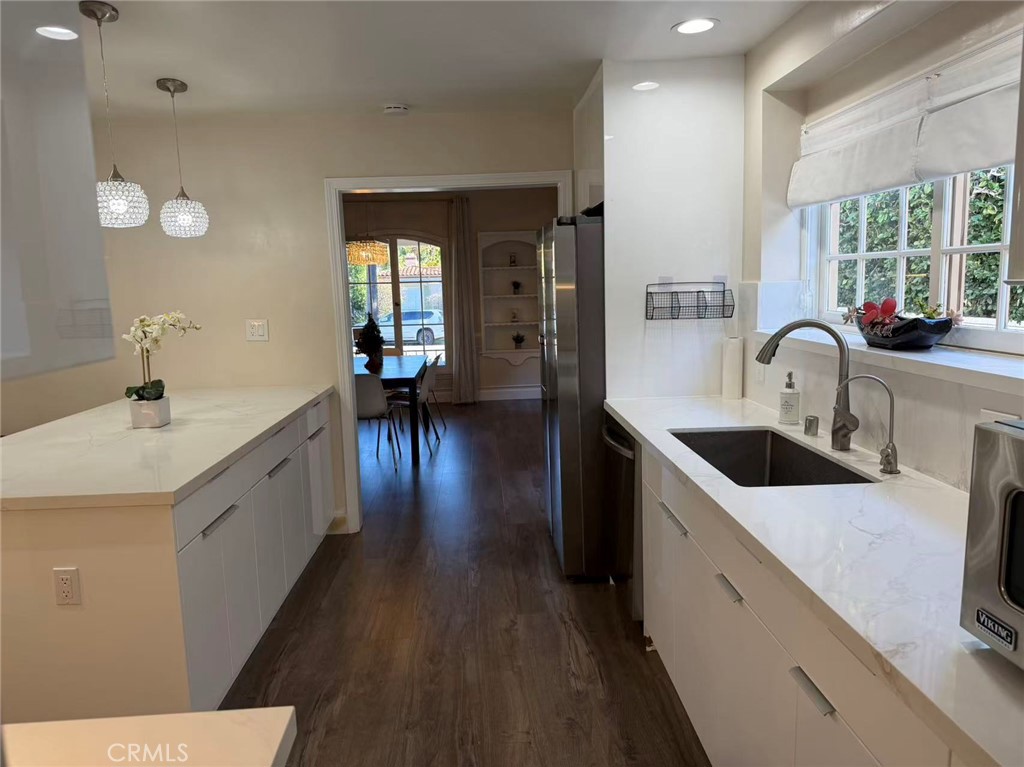 MLS #OC25272351 image #5