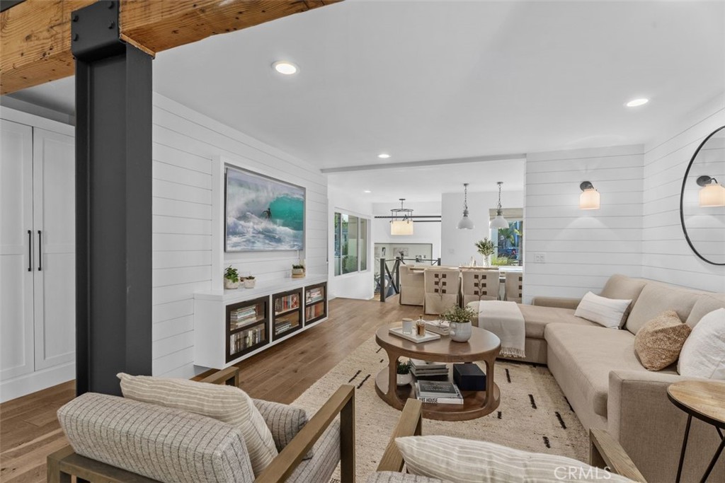 MLS #OC25272355 image #12