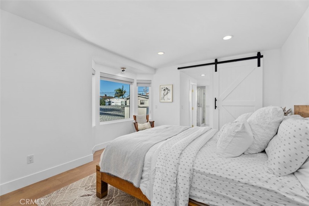 MLS #OC25272355 image #24