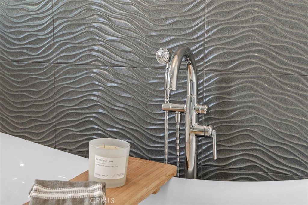 MLS #OC25272355 image #29