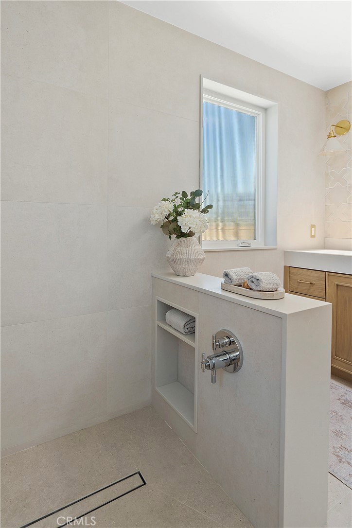 MLS #OC25272355 image #38