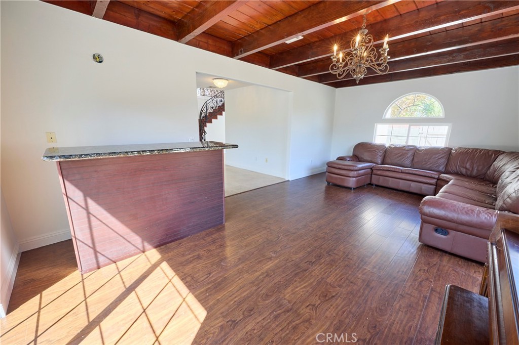 MLS #OC25272364 image #17